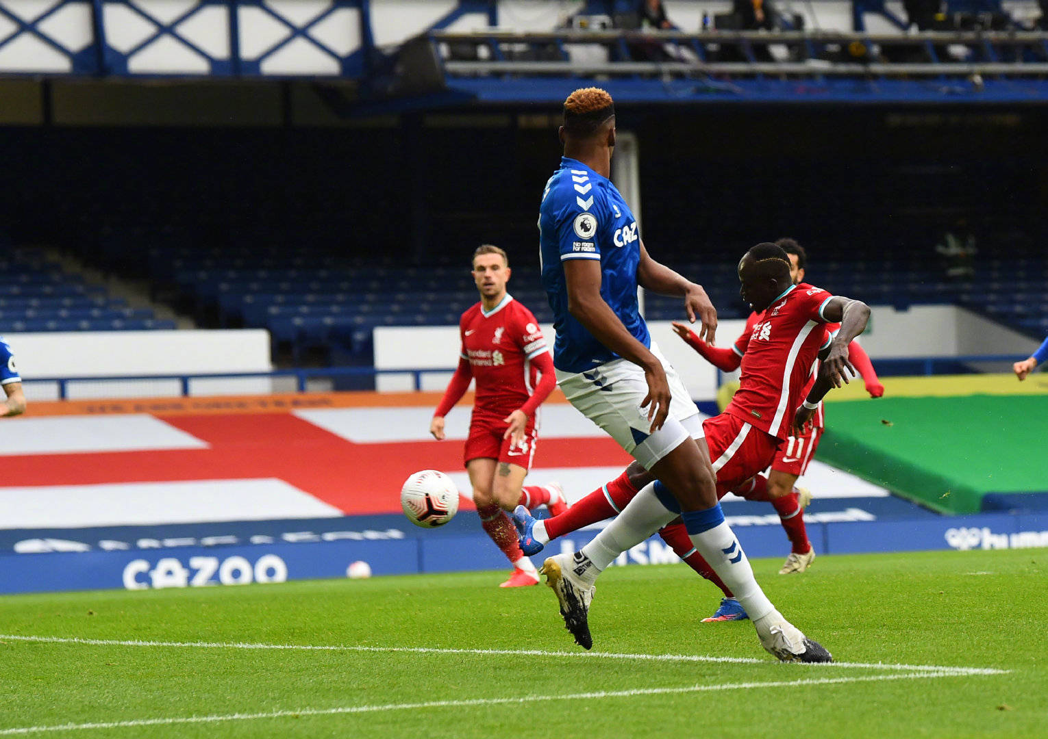 尤其缺少出 尤其缺少出